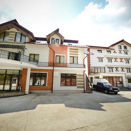 Pension Florica Piteşti Buitenkant foto