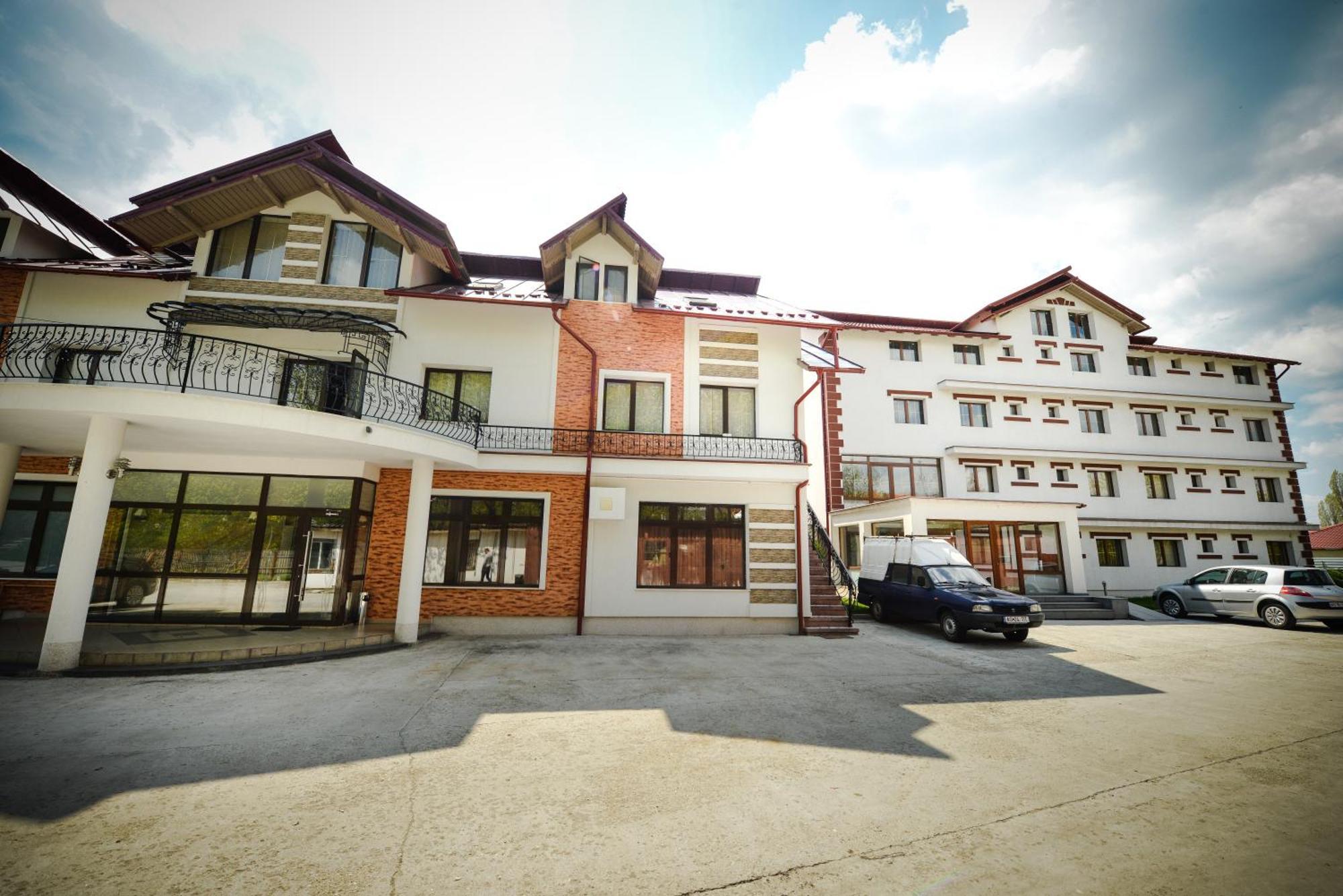 Pension Florica Piteşti Buitenkant foto