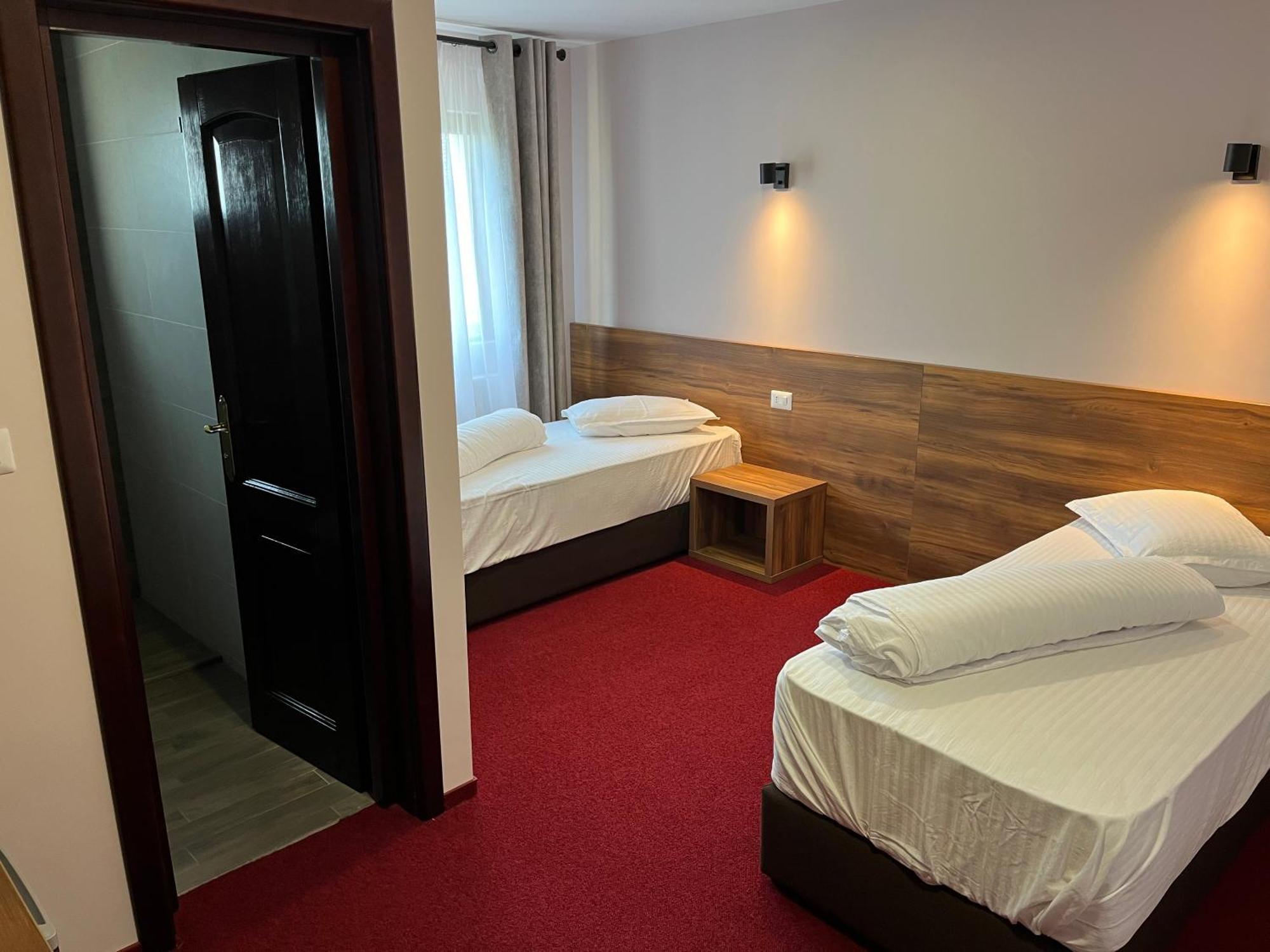 Pension Florica Piteşti Buitenkant foto